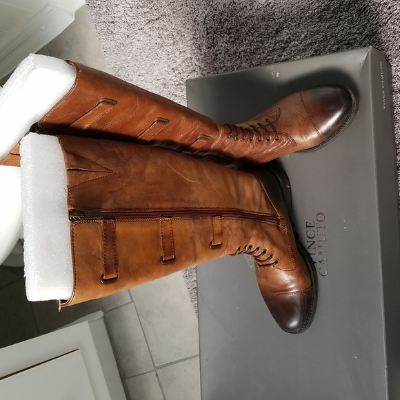 Russet two calf Vince Camuto tall boot 🧔🥾 sz.6.5m - Picture 1 of 5